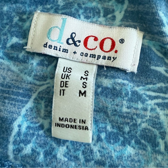 Denim & Co. printed jersey round-neck 3/4 sleeve swing top - Picture 4 of 10